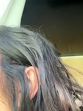 Snapshot of Liza_Will chatting on October 13, 2025, 6:35 am Liza Will online show from October 13, 2025, 6:35 am