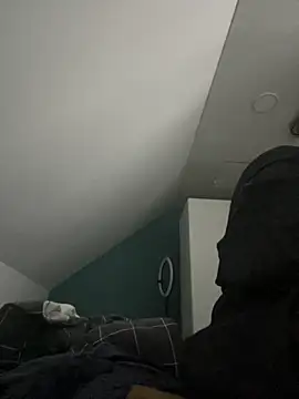 Snapshot of Liza_Will chatting on October 23, 2025, 9:13 pm Liza Will online show from October 23, 2025, 9:13 pm