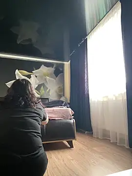 Liza Will online show from April 4, 2026, 9:40 am