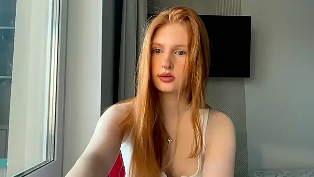 Snapshot of LuxXAngel chatting on August 2, 2026, 12:53 am LuxXAngel online show from August 2, 2026, 12:53 am