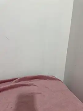 YourSlutBoySl online show from December 17, 2025, 11:05 am