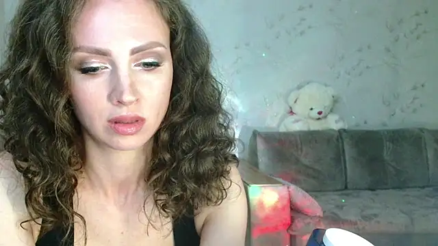 Snapshot of Amber_Carrol chatting on May 28, 2026, 5:43 pm Amber Carrol online show from May 28, 2026, 5:43 pm