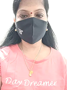 shivani27 online show from September 16, 2025, 2:40 pm