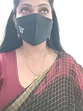 shivani27 online show from December 17, 2025, 2:12 pm