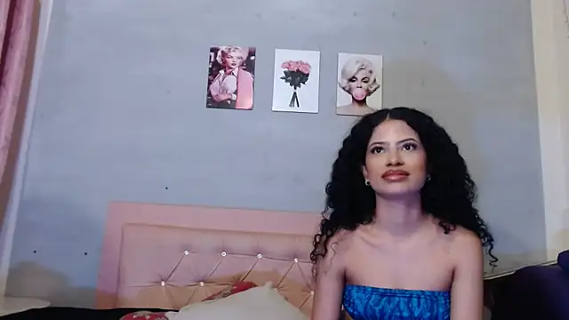 Adut Akech online show from September 17, 2025, 12:07 pm