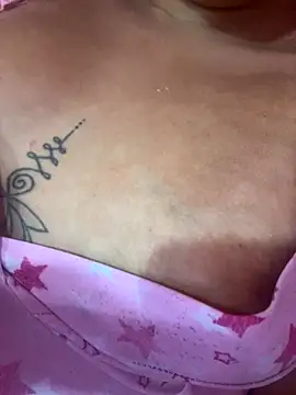 ninfetinha20 online show from November 2, 2025, 4:15 am