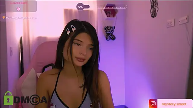 jenniekim777 online show from October 8, 2025, 3:09 pm