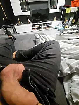 Bog dan123 online show from November 3, 2025, 11:37 pm