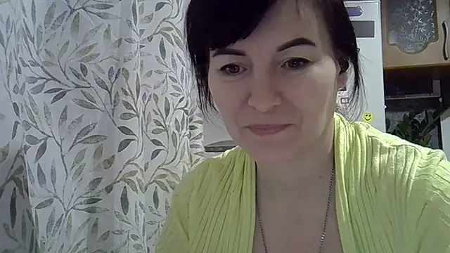 Krystal 82 online show from February 1, 2026, 8:07 pm