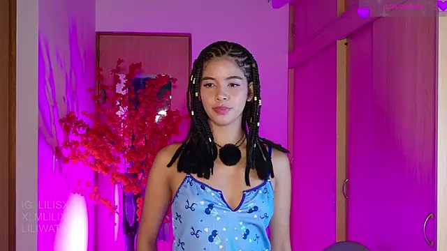 Snapshot of lilijwatson chatting on May 4, 2026, 2:18 am lilijwatson online show from May 4, 2026, 2:18 am