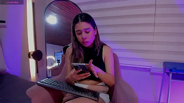 Rachell criss online show from March 4, 2026, 4:07 am