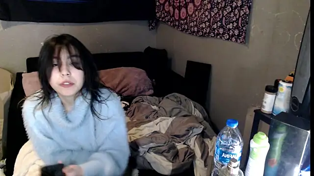 London Ray online show from November 10, 2025, 8:02 am