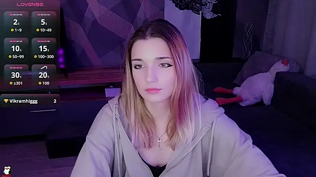 Sandy Belle online show from November 7, 2025, 7:47 pm