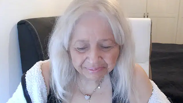 SusiLifeXXX online show from February 15, 2026, 7:10 pm