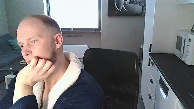 Snapshot of Dartanjanas13 chatting on October 12, 2025, 11:09 am Dartanjanas13 online show from October 12, 2025, 11:09 am