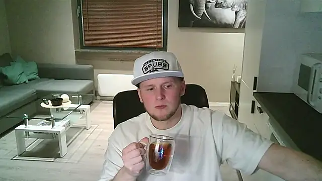 Snapshot of Dartanjanas13 chatting on October 24, 2025, 9:44 pm Dartanjanas13 online show from October 24, 2025, 9:44 pm