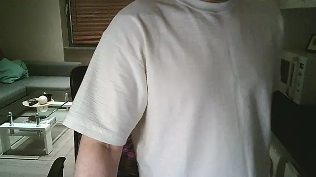 Snapshot of Dartanjanas13 chatting on November 22, 2025, 4:28 pm Dartanjanas13 online show from November 22, 2025, 4:28 pm