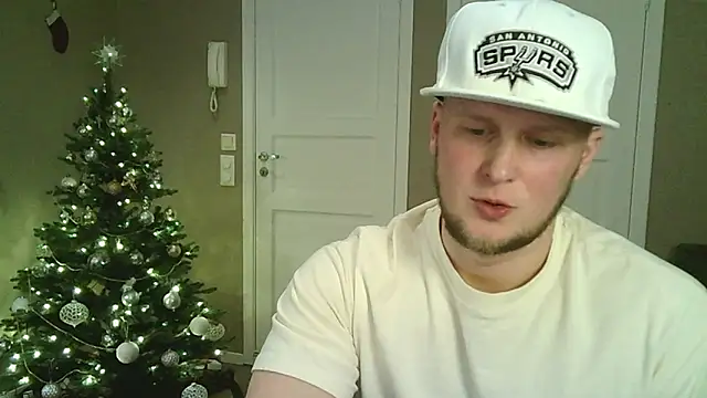 Snapshot of Dartanjanas13 chatting on December 18, 2025, 5:08 pm Dartanjanas13 online show from December 18, 2025, 5:08 pm