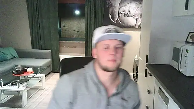 Dartanjanas13 online show from February 4, 2026, 8:36 pm