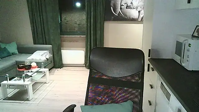 Dartanjanas13 online show from February 10, 2026, 5:28 pm