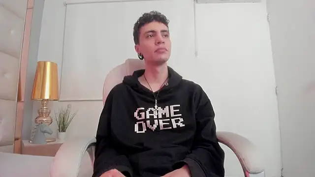 dark sun302 online show from November 21, 2025, 12:32 am