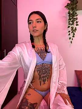 SurpriseMadlicia online show from September 25, 2025, 12:58 am