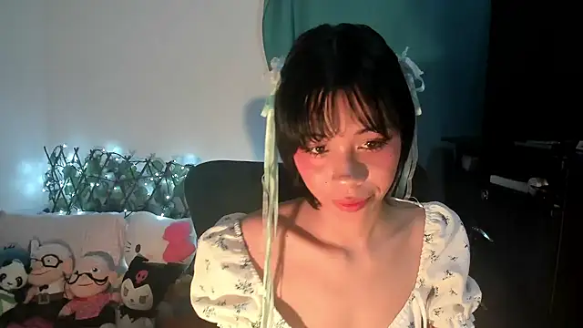 dolliette24 online show from September 25, 2025, 3:10 am