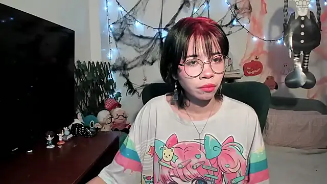 dolliette24 online show from October 28, 2025, 9:17 pm