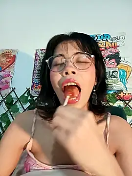 dolliette24 online show from March 18, 2026, 2:58 am