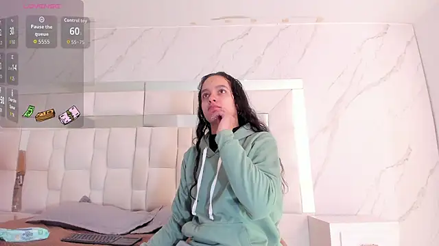 Snapshot of Maia_Park chatting on February 28, 2026, 12:28 pm Maia Park online show from February 28, 2026, 12:28 pm