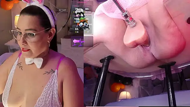 ErikaMontiel   online show from October 11, 2025, 8:18 pm