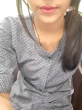 Snapshot of Raj-kumari chatting on October 13, 2025, 2:28 pm Raj-kumari online show from October 13, 2025, 2:28 pm