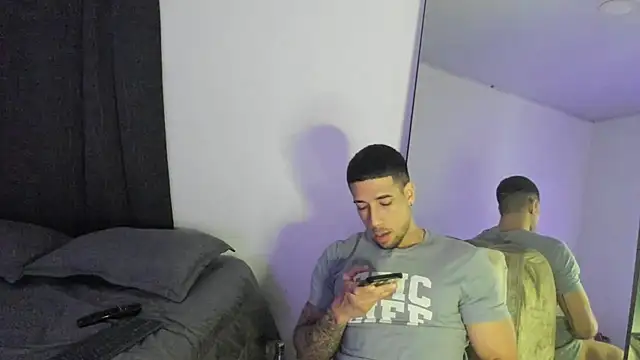 Snapshot of ThiagoLugo chatting on November 29, 2025, 7:22 am ThiagoLugo online show from November 29, 2025, 7:22 am