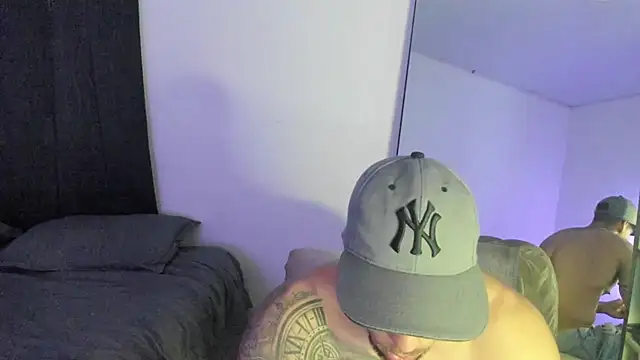 Snapshot of ThiagoLugo chatting on November 30, 2025, 10:14 pm ThiagoLugo online show from November 30, 2025, 10:14 pm