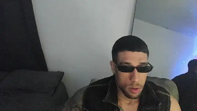 ThiagoLugo online show from March 8, 2026, 5:44 am