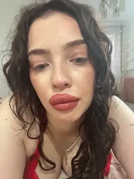 Snapshot of Hannah_xBaby chatting on November 9, 2025, 7:39 am Hannah xBaby online show from November 9, 2025, 7:39 am