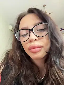 Snapshot of Hannah_xBaby chatting on January 18, 2026, 12:31 pm Hannah xBaby online show from January 18, 2026, 12:31 pm