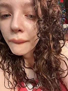 Snapshot of Hannah_xBaby chatting on February 1, 2026, 6:12 am Hannah xBaby online show from February 1, 2026, 6:12 am