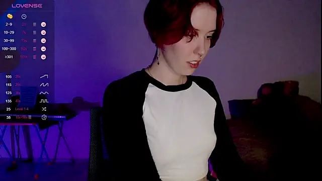 Snapshot of Ruby_Flame chatting on September 9, 2025, 3:11 pm Ruby Flame online show from September 9, 2025, 3:11 pm