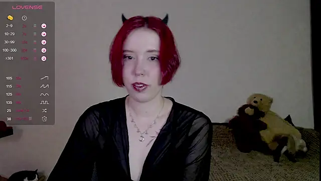 Snapshot of Ruby_Flame chatting on November 16, 2025, 2:33 pm Ruby Flame online show from November 16, 2025, 2:33 pm