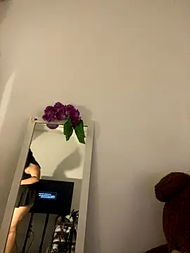 Snapshot of Emily_Taylor2 chatting on November 14, 2025, 9:46 pm Emily Taylor2 online show from November 14, 2025, 9:46 pm