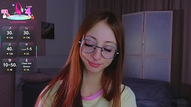 AvrilLeMell online show from October 16, 2025, 10:11 pm