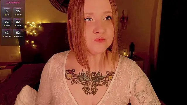 Snapshot of NaomiRey1 chatting on November 1, 2025, 5:15 pm NaomiRey1 online show from November 1, 2025, 5:15 pm