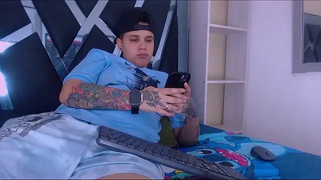 Snapshot of karla_sexy21 chatting on September 16, 2025, 3:18 am karla sexy21 online show from September 16, 2025, 3:18 am