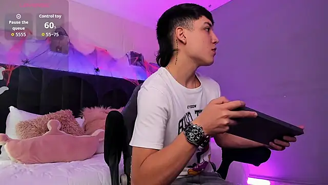 Ares di martin online show from October 14, 2025, 2:40 pm