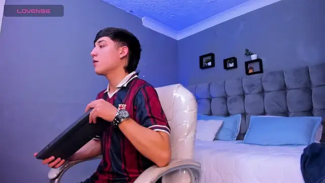 Ares di martin online show from November 15, 2025, 6:00 am