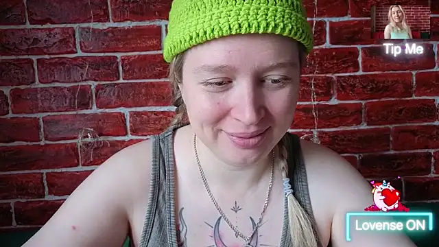 CitrusBlissss online show from May 29, 2026, 4:21 am