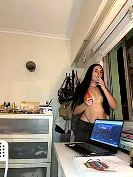 Snapshot of very_licious chatting on September 9, 2025, 8:52 pm very licious online show from September 9, 2025, 8:52 pm