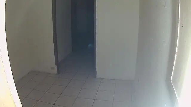 Snapshot of BlondZilla chatting on October 18, 2025, 12:17 pm BlondZilla online show from October 18, 2025, 12:17 pm