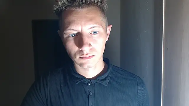 Snapshot of BlondZilla chatting on November 10, 2025, 6:56 am BlondZilla online show from November 10, 2025, 6:56 am